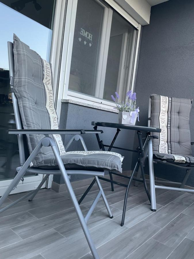 Apartment Tomy Rijeka Exterior foto